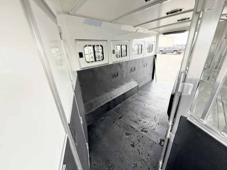 2026 Cimarron Norstar 4HLQ | Photo 21 of 25