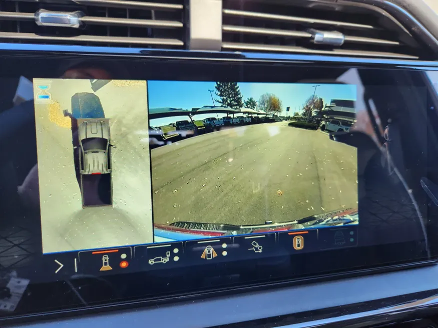 2026 GMC Sierra 2500HD AT4X | Photo 27 of 30