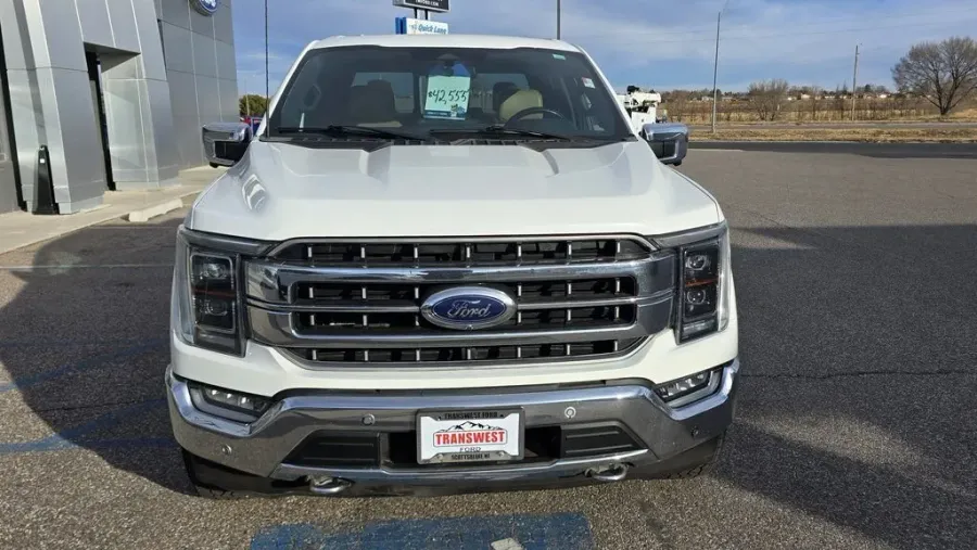 2023 Ford F-150 | Photo 2 of 33