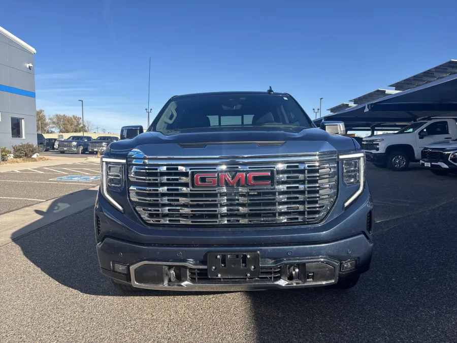 2023 GMC Sierra 1500 Denali | Photo 8 of 22