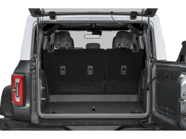 2026 Ford Bronco | Photo 7 of 13