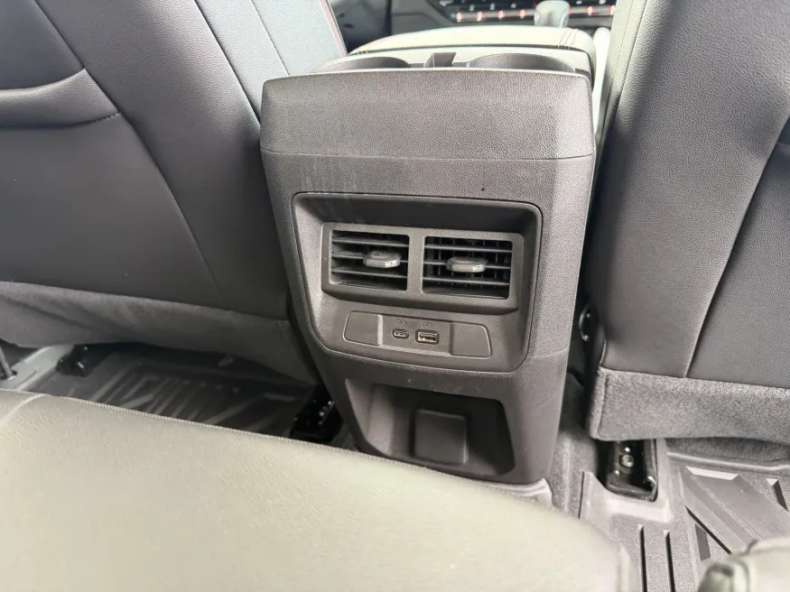 2023 GMC Canyon 4WD AT4X | Photo 9 of 19