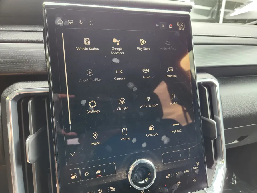 2025 GMC Acadia AWD Elevation | Photo 26 of 29