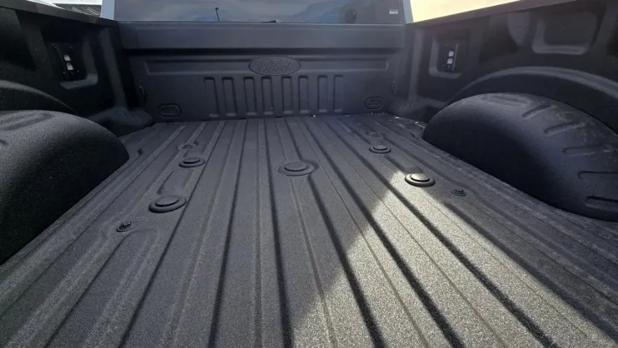 2026 Ford Super Duty F-250 | Photo 16 of 44