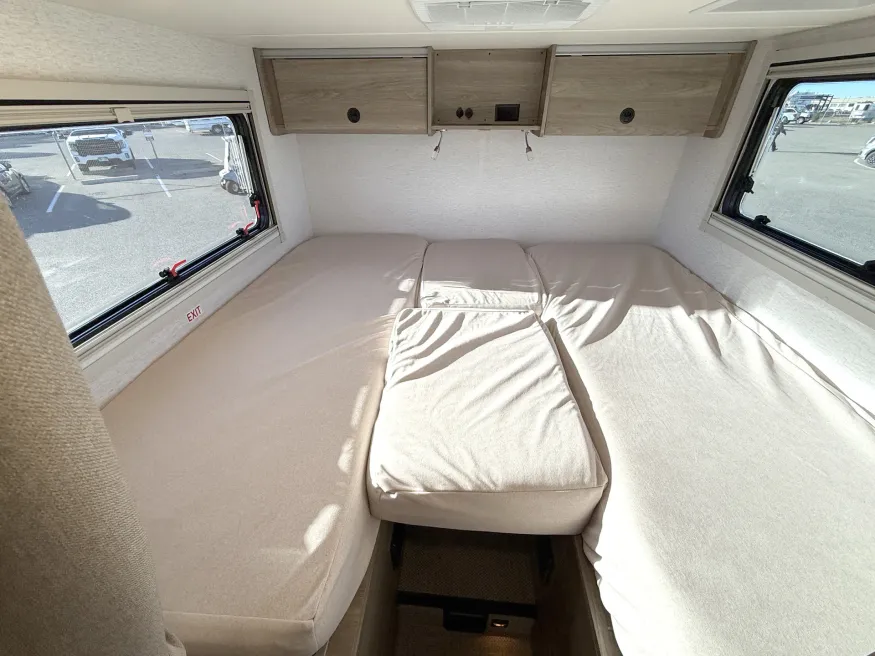 2025 Winnebago EKKO 23B | Photo 17 of 28