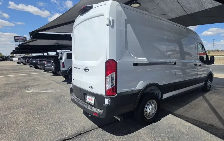 2026 Ford Transit-250 | Photo 4 of 23