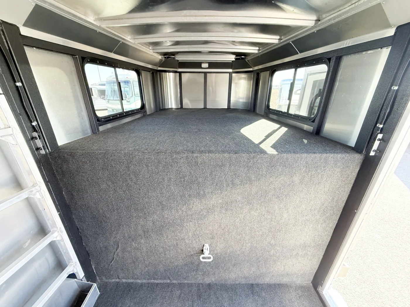 2025 Logan Coach Bullseye 4HGN | Photo 5 of 15