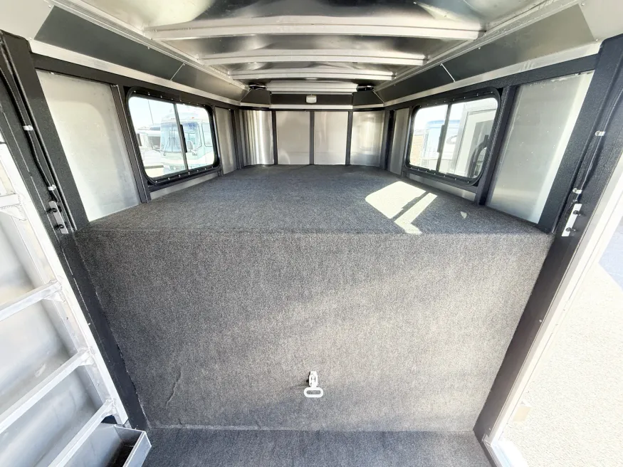 2025 Logan Coach Bullseye 4HGN | Photo 5 of 15