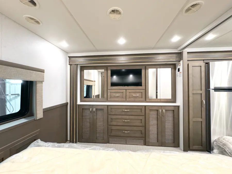 2026 Newmar Grand Star 3444 | Photo 15 of 29