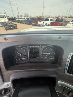 2027 Western Star 49X | Thumbnail Photo 16 of 16