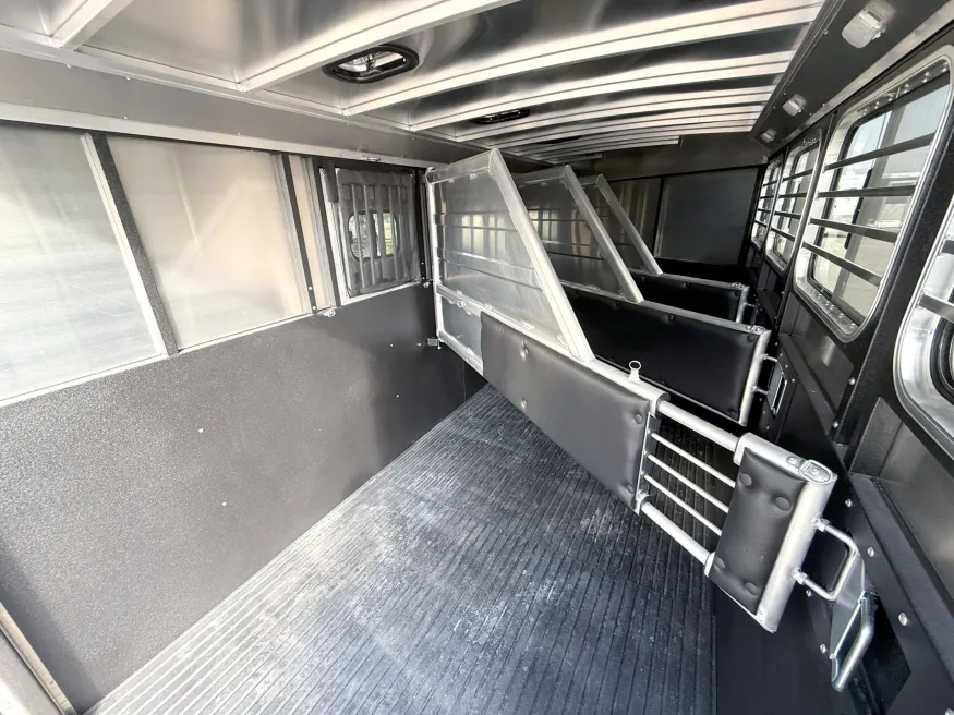 2026 Logan Coach Bullseye 4HGN | Photo 12 of 16