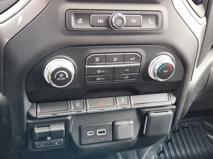 2026 GMC Sierra 2500HD Pro | Photo 13 of 21