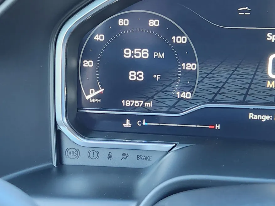 2024 GMC Sierra 3500HD Denali Ultimate | Photo 23 of 31