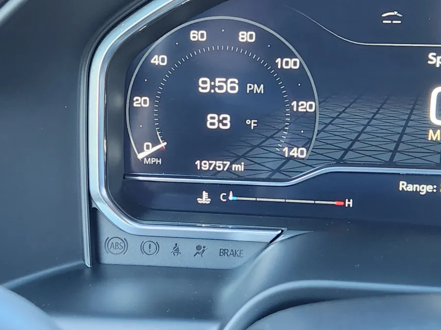 2024 GMC Sierra 3500HD Denali Ultimate | Photo 23 of 31