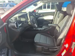2026 Chevrolet Trax LT | Thumbnail Photo 12 of 18