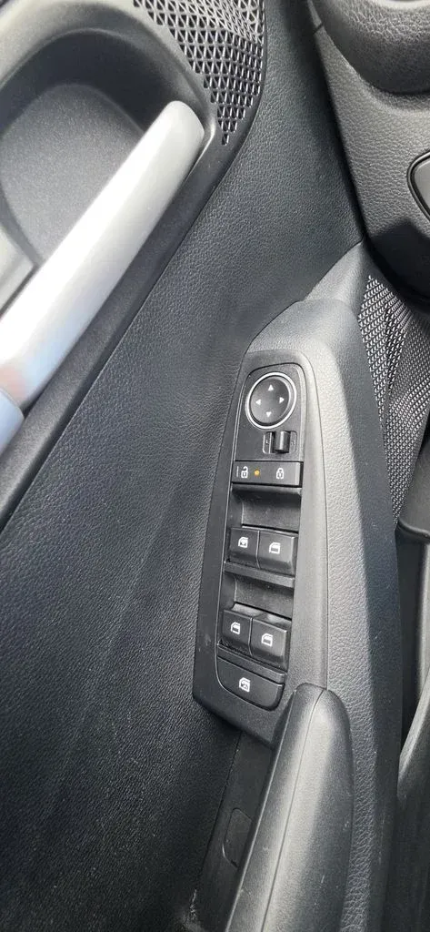 2026 Kia Seltos | Photo 10 of 27