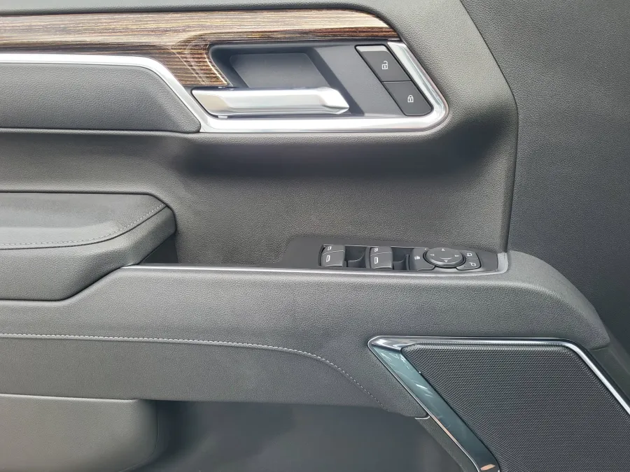 2026 GMC Sierra 1500 Elevation | Photo 18 of 23