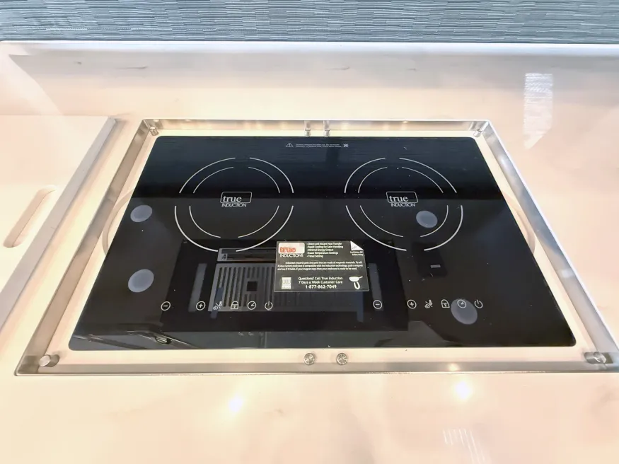 2026 Newmar Dutch Star 4369 | Photo 12 of 34