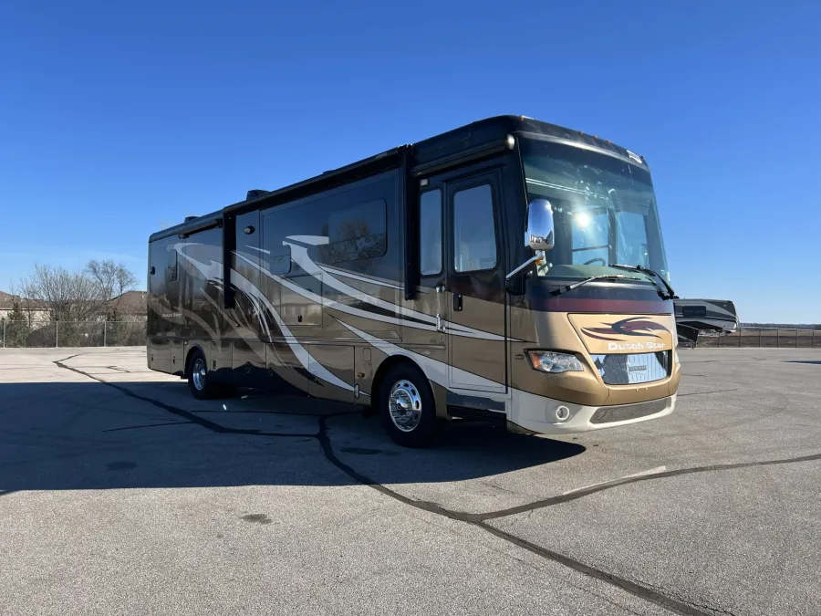 2014 Newmar Dutch Star 3736 | Photo 7 of 22