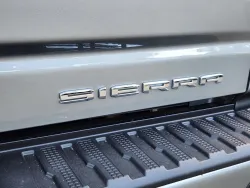 2026 GMC Sierra 2500HD Denali | Thumbnail Photo 12 of 28