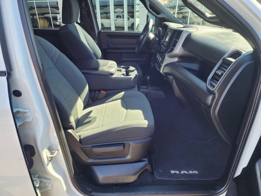 2024 RAM 3500 Tradesman | Photo 15 of 23