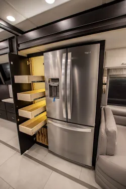 2026 Newmar Mountain Aire 4118 | Thumbnail Photo 21 of 44