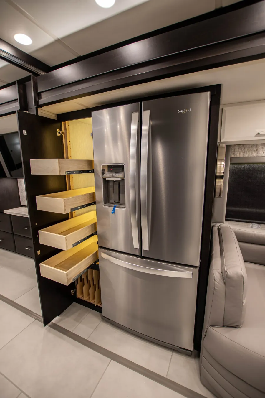 2026 Newmar Mountain Aire 4118 | Photo 21 of 44