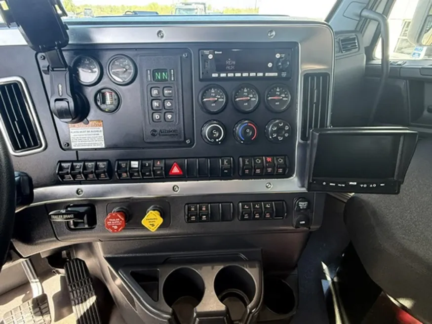 2026 Western Star 47X | Photo 12 of 13