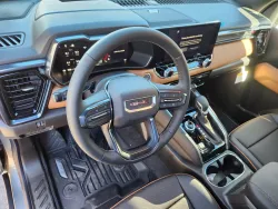 2026 GMC Canyon 4WD AT4 | Thumbnail Photo 7 of 30