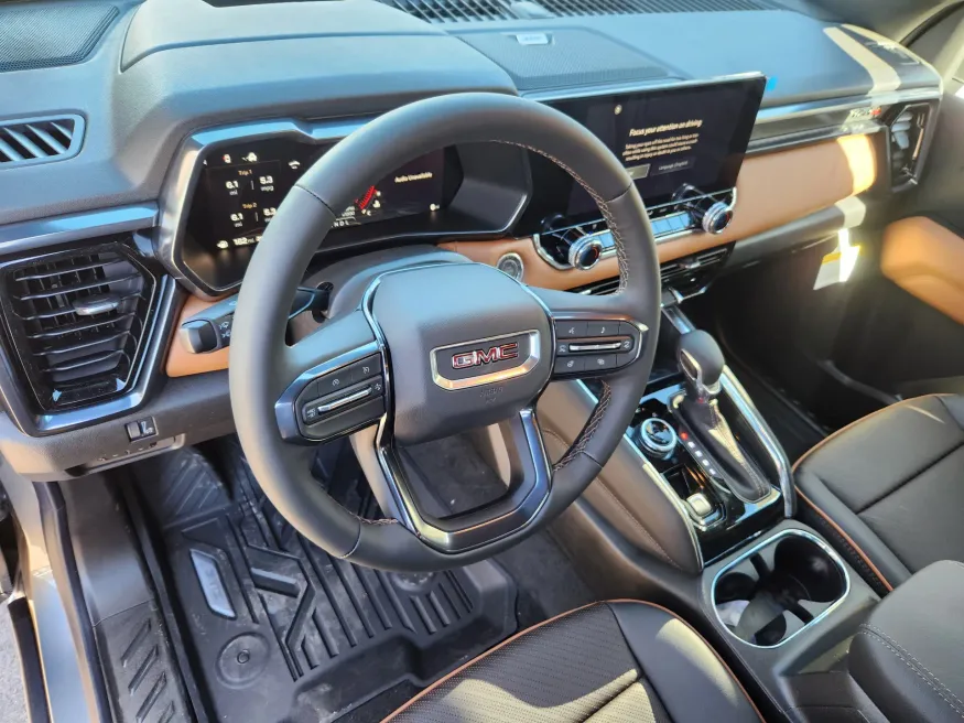 2026 GMC Canyon 4WD AT4 | Photo 7 of 30