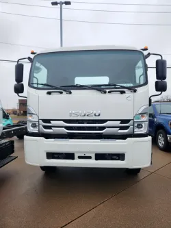2024 Isuzu FTR | Thumbnail Photo 1 of 4