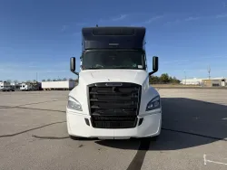 2026 Newmar Supreme Aire 4505 | Thumbnail Photo 5 of 27