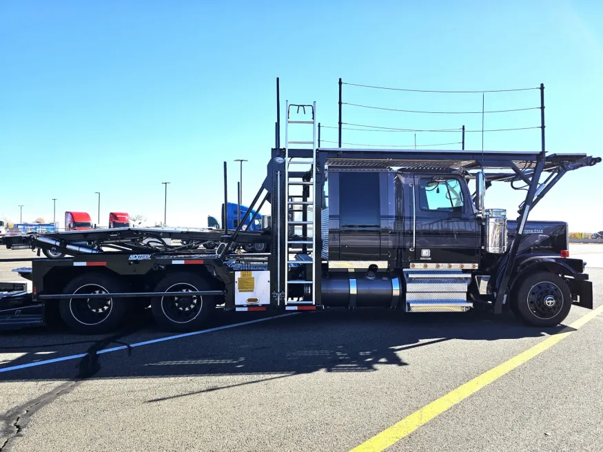 2021 Western Star 4900FA | Photo 8 of 28
