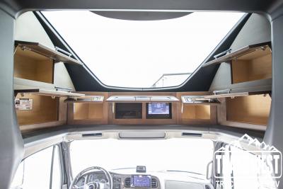 2023 Newmar Supreme Aire 4530 | Thumbnail Photo 8 of 34
