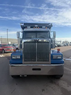2018 Western Star 4900 | Thumbnail Photo 6 of 10