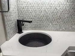 2026 Newmar King Aire 4521 | Thumbnail Photo 16 of 32