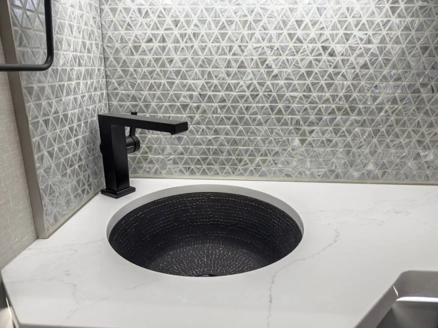2026 Newmar King Aire 4521 | Photo 16 of 32