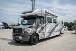 2026 Renegade Verona LE 40LTS | Thumbnail Photo 7 of 29