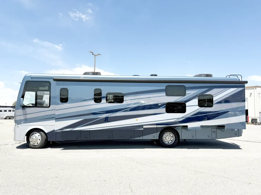 2027 Newmar Bay Star 3640 | Photo 22 of 31