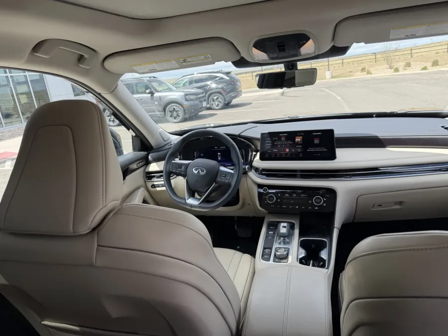 2025 Infiniti QX60 Sensory | Photo 12 of 25