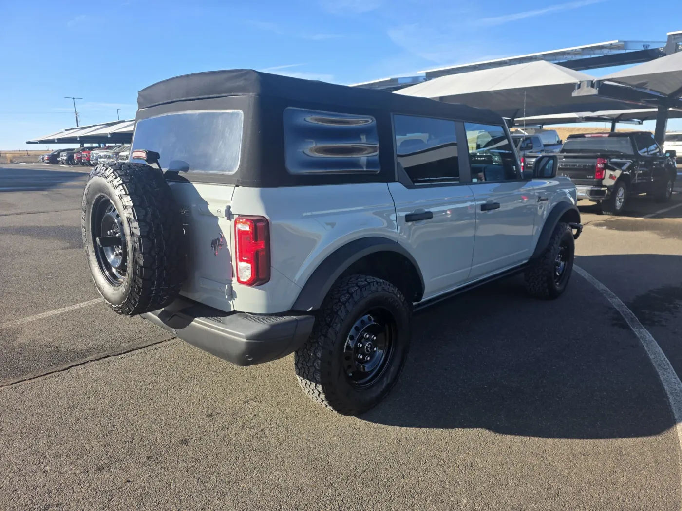 2022 Ford Bronco | Photo 3 of 23