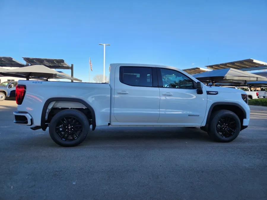 2026 GMC Sierra 1500 Elevation | Photo 1 of 23