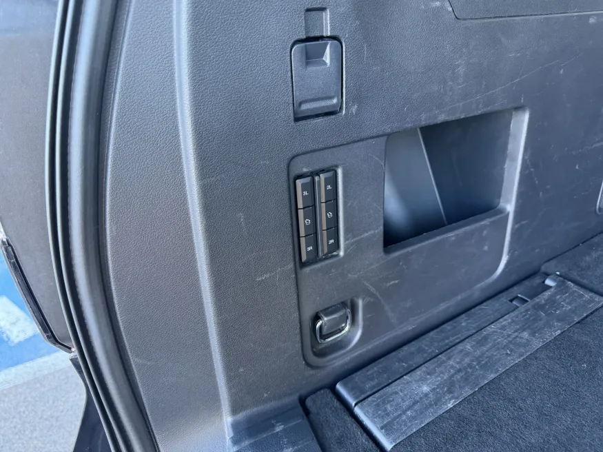 2024 Ford Expedition Max Limited | Photo 9 of 25