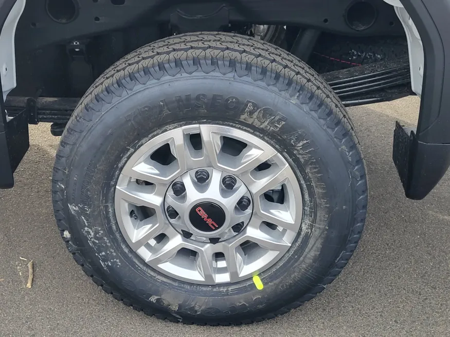 2026 GMC Sierra 2500HD Pro | Photo 6 of 23