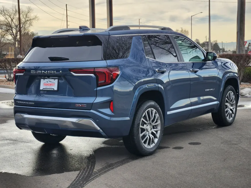 2026 GMC Terrain Denali | Photo 2 of 24