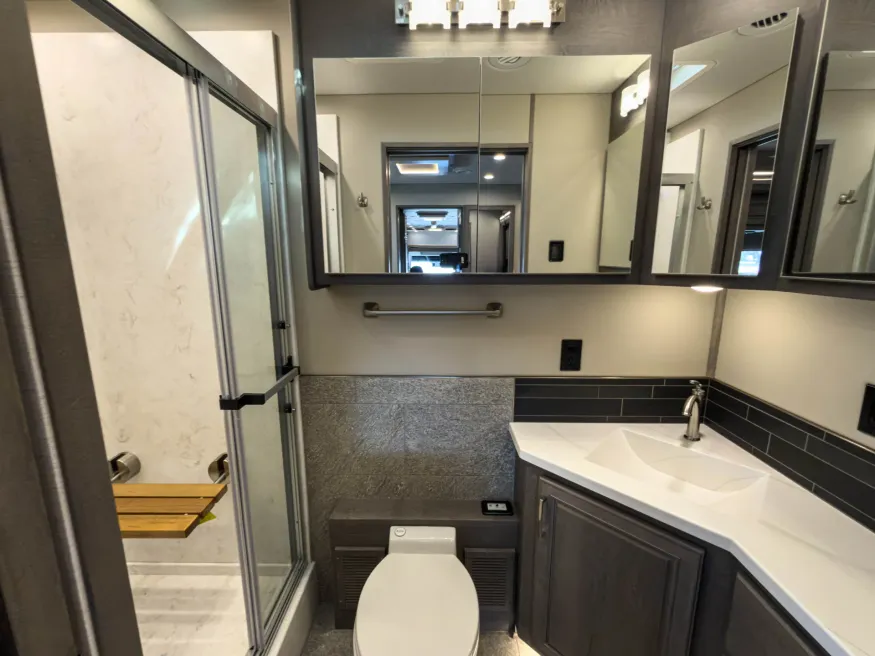 2026 Renegade Classic 45CMR | Photo 26 of 29