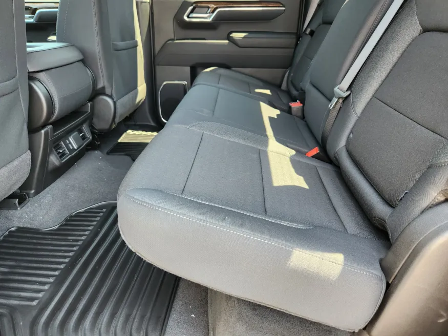 2026 GMC Sierra 1500 Elevation | Photo 10 of 28