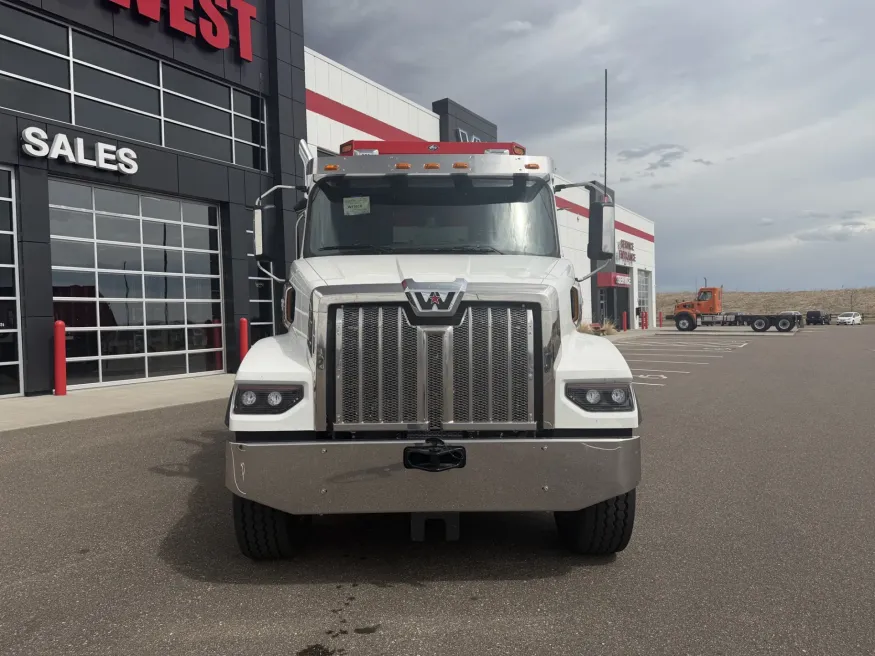 2026 Western Star 47X | Photo 5 of 9