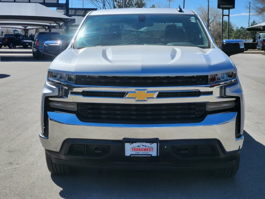 2020 Chevrolet Silverado 1500 LT | Photo 4 of 24