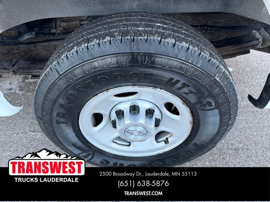 2017 Chevrolet Express 3500 Work Van | Photo 13 of 21